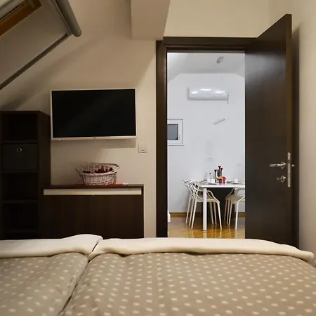 Fine Living 122 * Vrsac