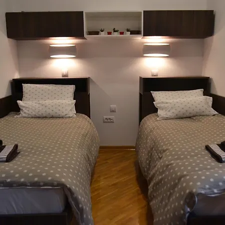 Fine Living 122 Apartment